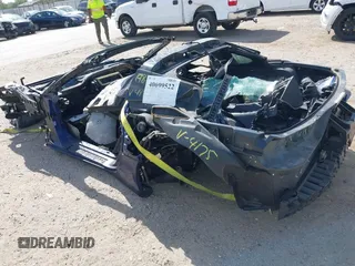 2017 Chevrolet Corvette Z51 1LT z VIN 1G1YH2D73H5114175, wystawiony jako IAAI lot #40699522 z przebiegiem Nie podano mil oraz . Historia ofert i sprzedaży dostępna na DreamBid. Obrazek 3.