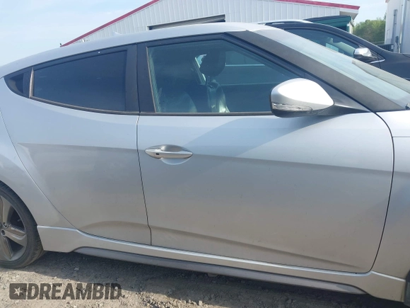 2013 Hyundai Veloster Turbo with VIN KMHTC6AE4DU157798, listed as a IAAI auction lot 42001561 with 163,370 mi miles and . Bid and sale history available at DreamBid. Image 14.