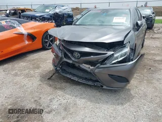 2019 Toyota Camry LE z VIN 4T1B11HK0KU715515, wystawiony jako IAAI lot #42155492 z przebiegiem 114 091 mil mil oraz . Historia ofert i sprzedaży dostępna na DreamBid. Obrazek 6.