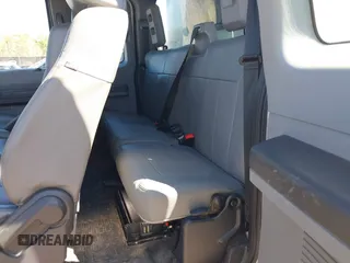 2015 Ford F-250 XLT с VIN 1FT7X2B68FEB08093, выставлен на аукционе IAAI как лот 41730991 с пробегом 210 959 миль миль и . История ставок и продаж доступна на DreamBid. Изображение 8.