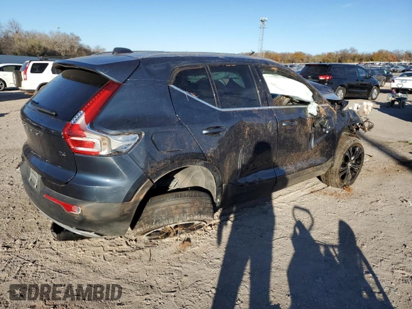 2022 Volvo XC40 Inscription with VIN YV4AC2HL9N2736059, listed as a Copart auction lot 83705934 with 0 mi miles and Salvage Title. Bid and sale history available at carsss.com. Image 3.