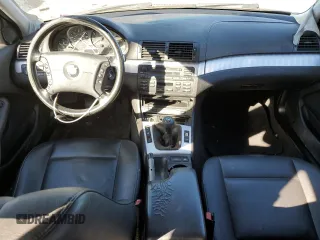 2005 BMW 3 Series 325i z VIN WBAEV33495KN98749, wystawiony jako Copart lot #78727724 z przebiegiem 173 936 mil mil oraz Szkoda całkowita • Salvage title. Historia ofert i sprzedaży dostępna na DreamBid. Obrazek 8.