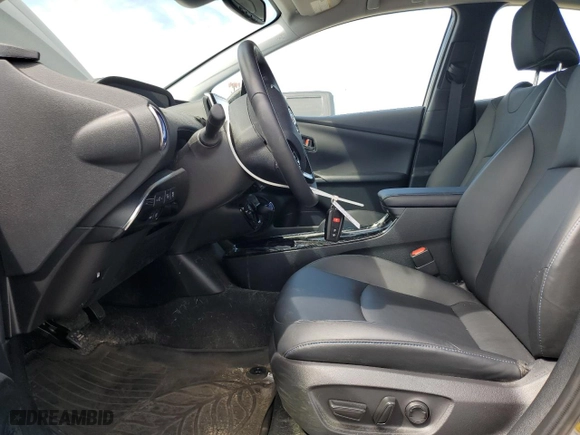 2019 Toyota Prius L Eco with VIN JTDKARFU2K3079905, listed as a Copart auction lot 52527705 with 29,849 mi miles and Salvage Title. Bid and sale history available at carsss.com. Image 7.
