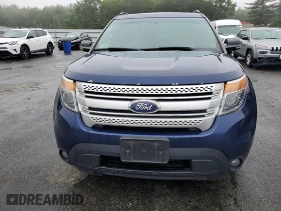 2012 Ford Explorer XLT with VIN 1FMHK8D88CGA10682, listed as a Copart auction lot 61477205 with 210,953 mi miles and Clean title. Bid and sale history available at DreamBid. Image 5.