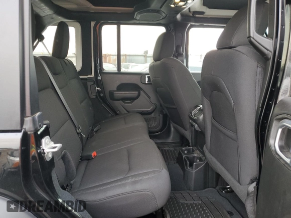 2022 Jeep Wrangler Unlimited High Tide with VIN 1C4HJXDG4NW179888, listed as a Copart auction lot 82601624 with 15,631 mi miles and Salvage Title. Bid and sale history available at DreamBid. Image 11.