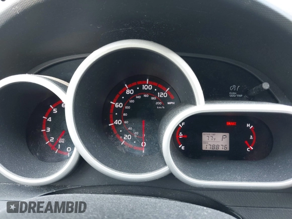 2009 Pontiac Vibe 1SA with VIN 5Y2SP67809Z449108, listed as a IAAI auction lot 42582455 with 178,876 mi miles and . Bid and sale history available at DreamBid. Image 7.