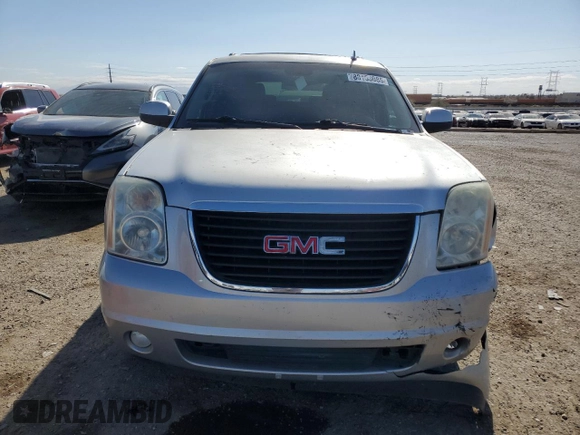 2014 GMC Yukon SLT with VIN 1GKS1CE00ER229897, listed as a Copart auction lot 88153085 with 213,106 mi miles and Salvage Title. Bid and sale history available at carsss.com. Image 5.