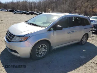 2011 Honda Odyssey EX-L with VIN 5FNRL5H69BB104978, listed as a Copart auction lot 52332375 with 221,526 mi miles and Non Repairable. Bid and sale history available at DreamBid. Image 1.
