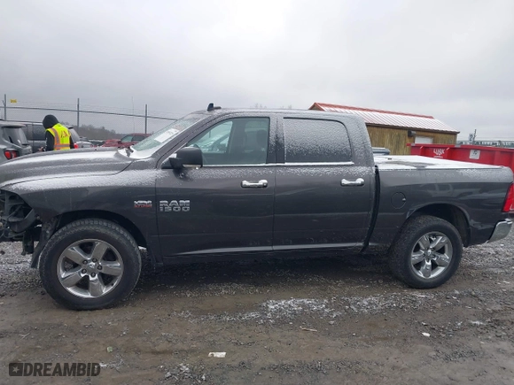 2017 Ram 1500 Big Horn with VIN 3C6RR7LT2HG793294, listed as a IAAI auction lot 40959215 with 162,356 mi miles. Bid and sale history available at carsss.com. Image 15.