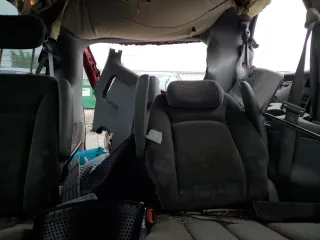 2005 Dodge Caravan SXT with VIN 2D4GP44L05R480918, listed as a Copart auction lot 58523645 with 212,535 mi miles and Salvage title. Bid and sale history available at DreamBid. Image 10.