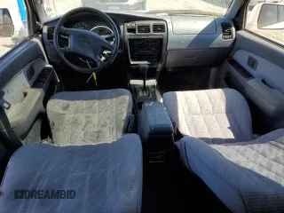 1998 Toyota 4Runner SR5 z VIN JT3GN86R6W0058695, wystawiony jako Copart lot #56430765 z przebiegiem 310 244 mil mil oraz Czysty tytuł • Clean title. Historia ofert i sprzedaży dostępna na DreamBid. Obrazek 8.