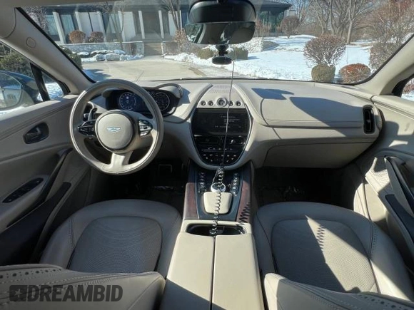 2023 Aston Martin DBX with VIN SD7VUJAW0PTV08884, listed as a Copart auction lot 46737165 with 8,723 mi miles and Clean Title. Bid and sale history available at carsss.com. Image 9.
