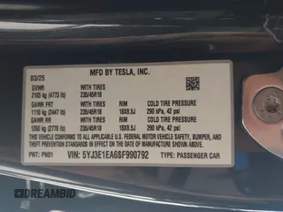 2025 Tesla Model 3 Long Range z VIN 5YJ3E1EA6SF990792, wystawiony jako IAAI lot #42713456 z przebiegiem 1 038 mil mil oraz . Historia ofert i sprzedaży dostępna na DreamBid. Obrazek 9.