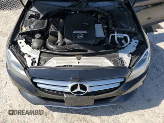 2018 Mercedes-Benz C 300 z VIN 55SWF4KB5JU269921, wystawiony jako Copart lot #60602825 z przebiegiem Nie podano mil oraz Szkoda całkowita • Salvage title. Historia ofert i sprzedaży dostępna na DreamBid. Obrazek 11.