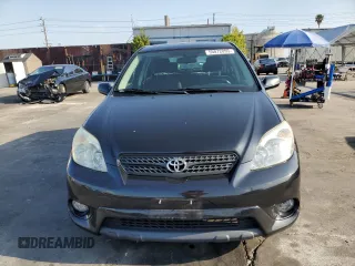 2005 Toyota Matrix STD with VIN 2T1KR32E35C395488, listed as a Copart auction lot 55072095 with 141,096 mi miles and Salvage Title. Bid and sale history available at DreamBid. Image 5.