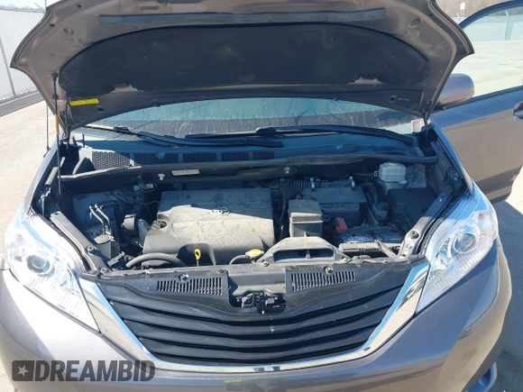 2012 Toyota Sienna LE AAS with VIN 5TDKK3DC8CS269924, listed as a IAAI auction lot 41764722 with 176,968 mi miles. Bid and sale history available at carsss.com. Image 10.