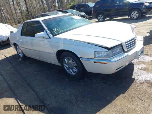 2000 Cadillac Eldorado ESC with VIN 1G6EL12Y0YB702778, listed as a IAAI auction lot 41988107 with 203,526 mi miles. Bid and sale history available at carsss.com. Image 1.