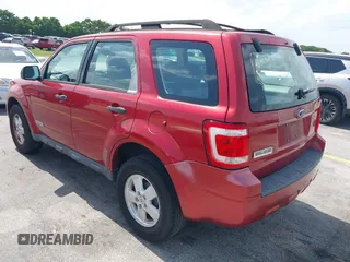 2008 Ford Escape XLS z VIN 1FMCU02Z28KB15112, wystawiony jako IAAI lot #42730429 z przebiegiem 109 831 mil mil oraz . Historia ofert i sprzedaży dostępna na DreamBid. Obrazek 3.