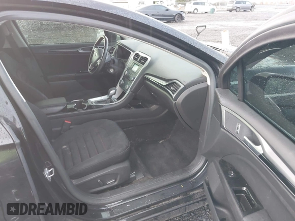 2015 Ford Fusion SE with VIN 3FA6P0H99FR226772, listed as a IAAI auction lot 41180453 with 99,838 mi miles. Bid and sale history available at carsss.com. Image 5.