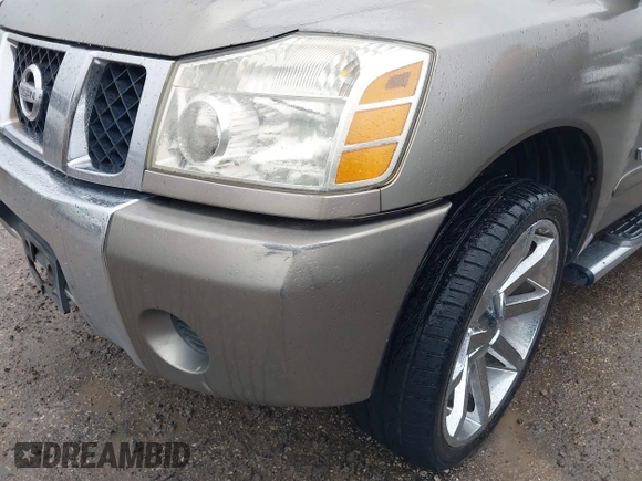 2007 Nissan Titan XE with VIN 1N6BA07A87N219609, listed as a IAAI auction lot 41451297 with 300,263 mi miles. Bid and sale history available at carsss.com. Image 6.