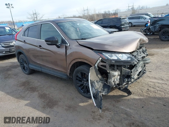 2018 Mitsubishi Eclipse Cross LE z VIN JA4AT4AA2JZ061576, wystawiony jako IAAI lot #41565617 z przebiegiem 28 488 mil mil oraz . Historia ofert i sprzedaży dostępna na DreamBid. Obrazek 1.