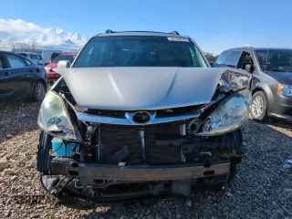 2006 Toyota Sienna XLE with VIN 5TDBA22C86S071218, listed as a Copart auction lot 46125575 with 205,953 mi miles and Salvage Title. Bid and sale history available at carsss.com. Image 5.