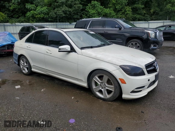 2011 Mercedes-Benz C 300 Sport с VIN WDDGF5EB5BR136844, выставлен на аукционе Copart как лот 63857685 с пробегом Не указан миль и Чистый • Clean title. История ставок и продаж доступна на DreamBid. Изображение 4.