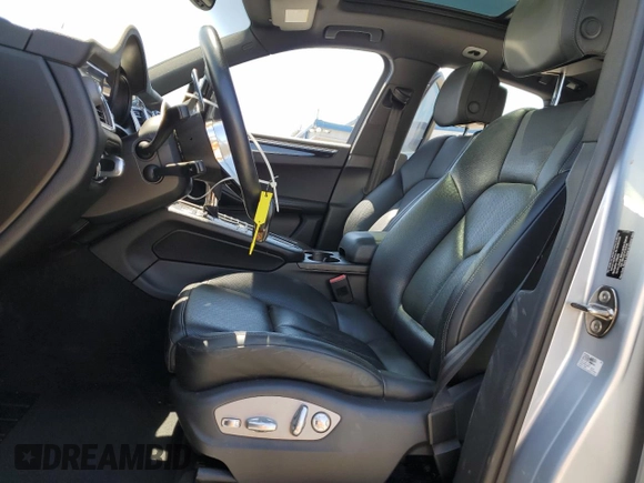2015 Porsche Macan S z VIN WP1AB2A5XFLB63541, wystawiony jako Copart lot #57483395 z przebiegiem 62 476 mil mil oraz Tytuł czysty. Historia ofert i sprzedaży dostępna na DreamBid. Obrazek 7.