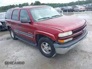 2003 Chevrolet Tahoe LS z VIN 1GNEC13Z53R308205, wystawiony jako IAAI lot #42366442 z przebiegiem 204 409 mil mil oraz . Historia ofert i sprzedaży dostępna na DreamBid. Obrazek 1.