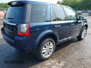 2011 Land Rover LR2 HSE z VIN SALFR2BN9BH235952, wystawiony jako IAAI lot #42489351 z przebiegiem 195 091 mil mil oraz . Historia ofert i sprzedaży dostępna na DreamBid. Obrazek 4.