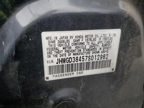 2007 Honda Fit z VIN JHMGD38457S012962, wystawiony jako Copart lot #55927755 z przebiegiem 172 153 mil mil oraz Szkoda całkowita • Salvage title. Historia ofert i sprzedaży dostępna na DreamBid. Obrazek 12.