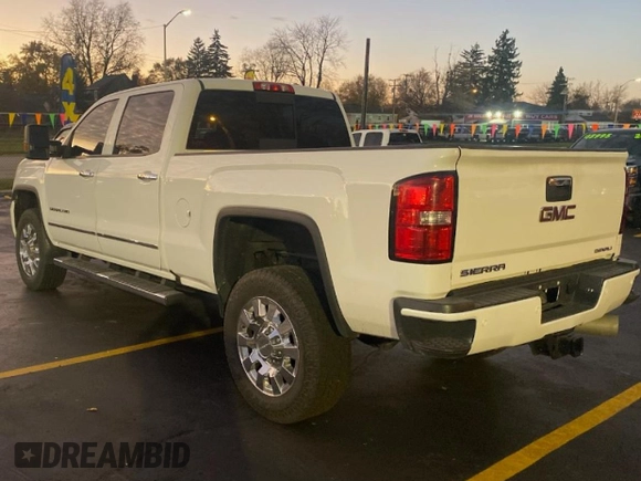 2019 GMC Sierra 2500HD Denali with VIN 1GT12SEY3KF126085, listed as a Copart auction lot 80066324 with 148,543 mi miles and Clean Title. Bid and sale history available at carsss.com. Image 3.