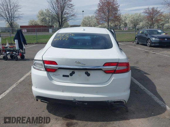 2012 Jaguar XF z VIN SAJWA0FB5CLS44974, wystawiony jako IAAI lot #41968948 z przebiegiem 105 361 mil mil oraz . Historia ofert i sprzedaży dostępna na DreamBid. Obrazek 16.