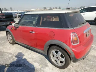 2008 MINI Hardtop with VIN WMWMF33558TT65502, listed as a Copart auction lot 88043725 with 117,241 mi miles and Salvage Title. Bid and sale history available at DreamBid. Image 2.