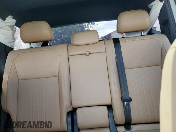 2022 Volkswagen Tiguan SE R-Line Black with VIN 3VV8B7AX8NM086889, listed as a Copart auction lot 63555865 with 32,919 mi miles and Salvage title. Bid and sale history available at DreamBid. Image 10.
