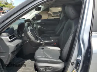 2024 Toyota Highlander LE z VIN 5TDKDRAHXRS529455, wystawiony jako Copart lot #54814165 z przebiegiem 15 653 mil mil oraz Szkoda całkowita • Salvage title. Historia ofert i sprzedaży dostępna na DreamBid. Obrazek 7.