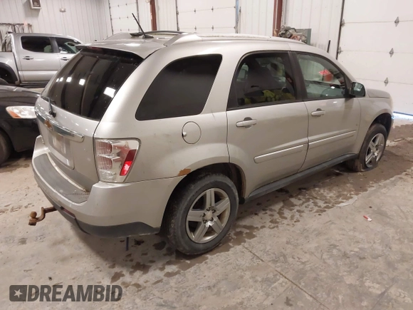 2007 Chevrolet Equinox LT with VIN 2CNDL63F676253896, listed as a IAAI auction lot 42016888 with 209,809 mi miles. Bid and sale history available at carsss.com. Image 4.