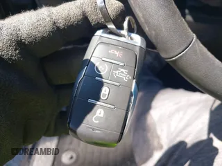 2025 Ram 1500 Laramie с VIN 1C6SRFJP2SN529640, выставлен на аукционе IAAI как лот 41718173 с пробегом 9 870 миль миль и . История ставок и продаж доступна на DreamBid. Изображение 11.