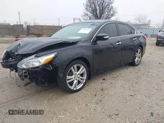 2016 Nissan Altima SR with VIN 1N4BL3AP6GC131204, listed as a IAAI auction lot 41091612 with 114,239 mi miles and . Bid and sale history available at carsss.com. Image 2.