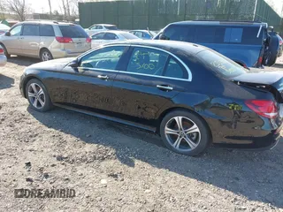 2016 Mercedes-Benz C 300 Luxury with VIN 55SWF4KB4GU146426, listed as a IAAI auction lot 41959337 with Not Provided miles and . Bid and sale history available at DreamBid. Image 3.