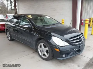 2009 Mercedes-Benz R-Class 3.0L BlueTEC with VIN 4JGCB25EX9A095757, listed as a IAAI auction lot 41831218 with 124,689 mi miles. Bid and sale history available at carsss.com. Image 1.