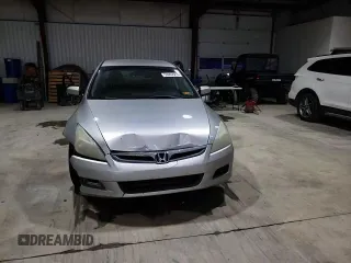 2007 Honda Accord LX z VIN 1HGCM564X7A108219, wystawiony jako Copart lot #58202915 z przebiegiem 184 839 mil mil oraz Szkoda całkowita • Salvage title. Historia ofert i sprzedaży dostępna na DreamBid. Obrazek 13.