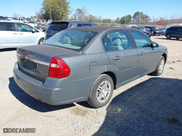 2008 Chevrolet Malibu Classic LS w/1FL with VIN 1G1ZS58F88F139723, listed as a IAAI auction lot 41391705 with 192,530 mi miles. Bid and sale history available at carsss.com. Image 4.
