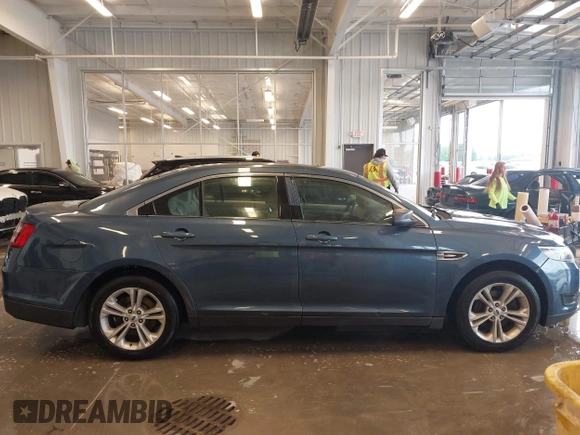 2018 Ford Taurus SE с VIN 1FAHP2D82JG111965, выставлен на аукционе IAAI как лот 42146440 с пробегом 158 090 миль миль и . История ставок и продаж доступна на DreamBid. Изображение 13.