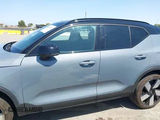 2023 Volvo XC40 Ultimate с VIN YV4ED3UM9P2004004, выставлен на аукционе IAAI как лот 42518982 с пробегом 33 775 миль миль и . История ставок и продаж доступна на DreamBid. Изображение 14.