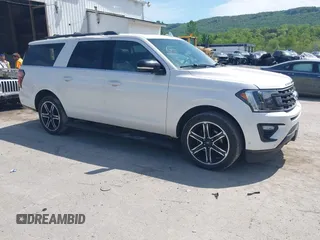 2019 Ford Expedition Max Limited z VIN 1FMJK2AT2KEA88442, wystawiony jako IAAI lot #42207323 z przebiegiem 67 744 mil mil oraz . Historia ofert i sprzedaży dostępna na DreamBid. Obrazek 1.