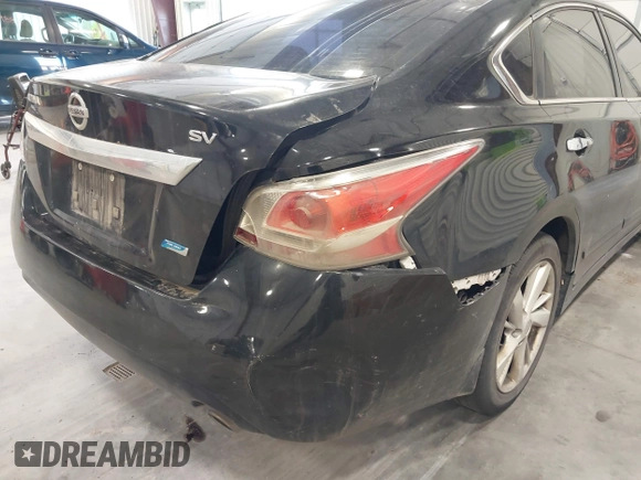 2014 Nissan Altima 2.5 S with VIN 1N4AL3AP0EN239511, listed as a IAAI auction lot 42032141 with 290,618 mi miles. Bid and sale history available at carsss.com. Image 6.