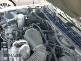 1998 Chevrolet Blazer LS with VIN 1GNDT13W0W2250597, listed as a IAAI auction lot 43168345 with 237,631 mi miles and . Bid and sale history available at DreamBid. Image 18.