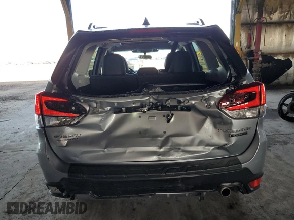 2024 Subaru Forester Touring z VIN JF2SKAMC3RH410742, wystawiony jako Copart lot #48563465 z przebiegiem 8 344 mil mil oraz Szkoda całkowita • Salvage title. Historia ofert i sprzedaży dostępna na DreamBid. Obrazek 6.