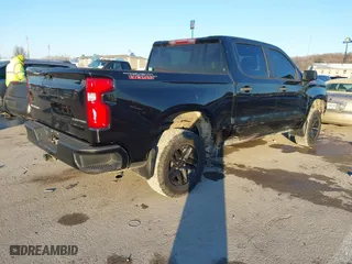 2019 Chevrolet Silverado 1500 Custom Trail Boss with VIN 3GCPYCEH7KG121386, listed as a IAAI auction lot 41357405 with 100,355 mi miles. Bid and sale history available at carsss.com. Image 4.